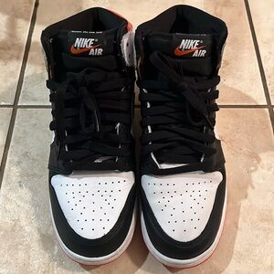 Air Jordan 1 Retro High Orange